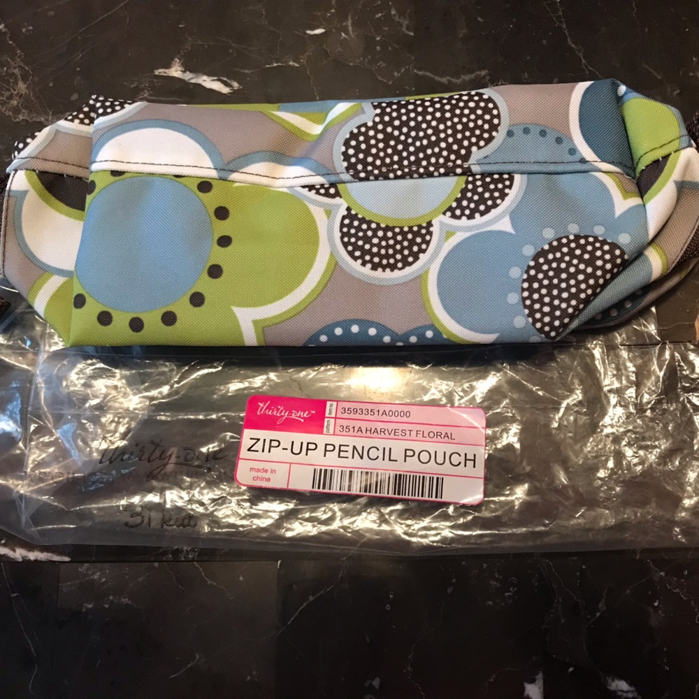 Thirty-one Zipper pouch